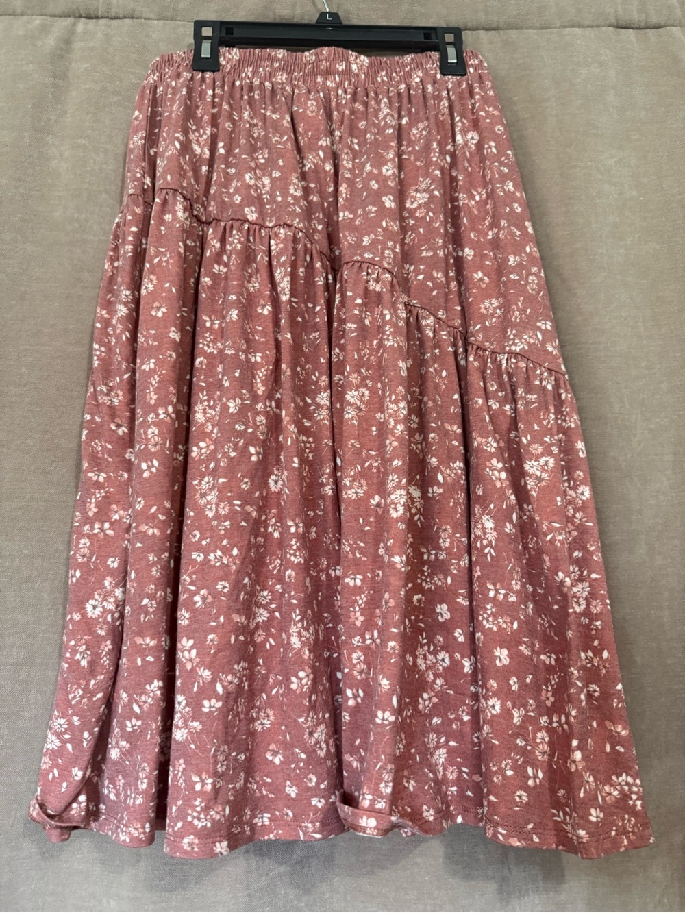 Tiered Floral Maxi Skirt in Dusty Rose (Size says XL but it’s more like a Med)